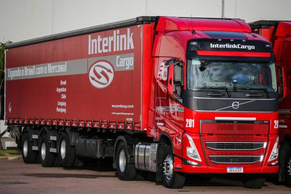 Transporte LTL internacional: como reduzir custos e riscos em envios fracionados
